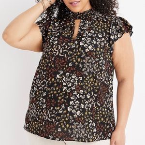 Maurice’s Women’s Flutter Sleeve Mock Neck Key Hole Opening Floral Blouse Size L